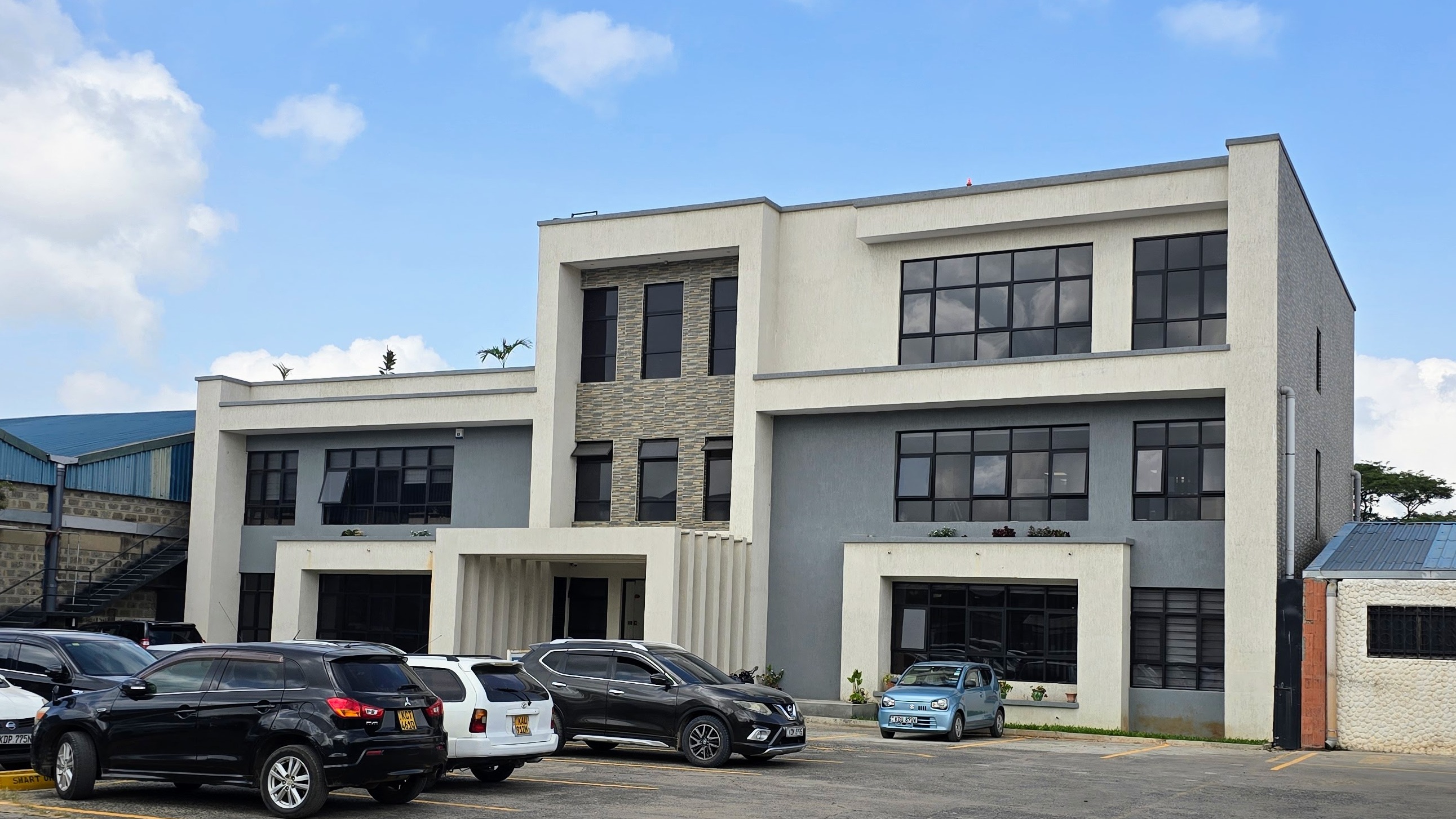 Office Complex for KAPA Oil Refineries  - Image 1